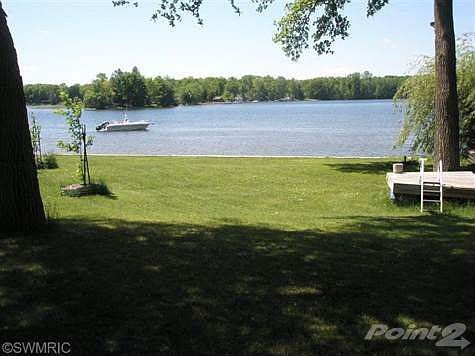 4th image of 37633 Lake Shore Dr
