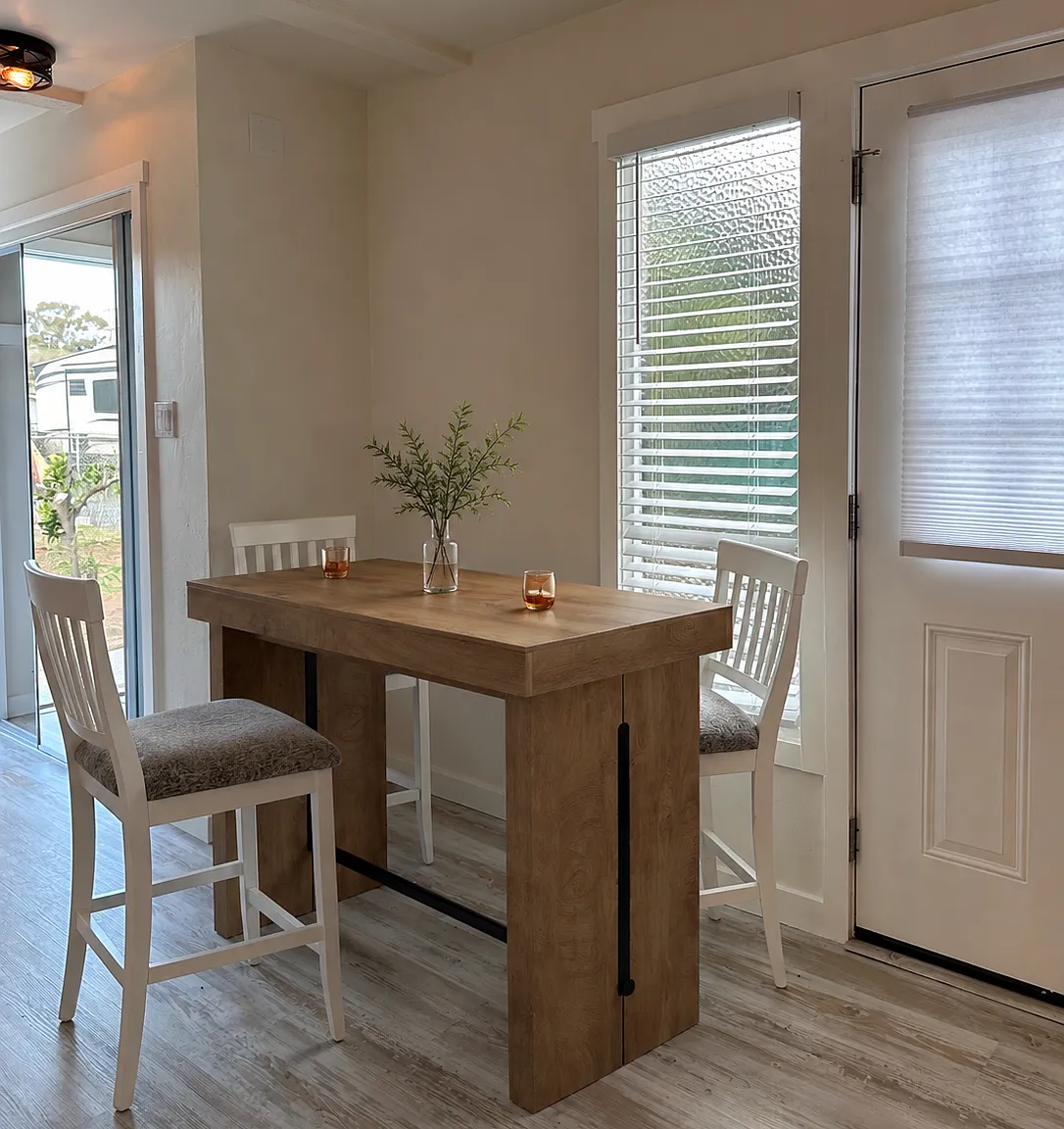 Studio, 536 sqft, $3,250 — Photo 3