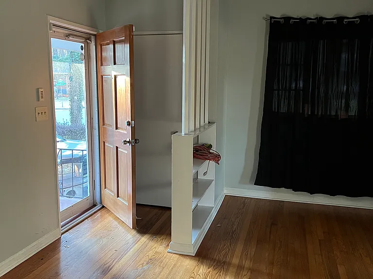 2761 Connally Dr SW — Photo 5