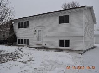 1758 County Road B E, Maplewood, MN 55109