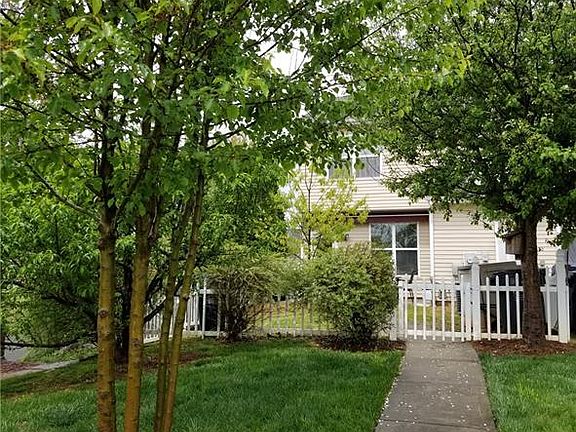 4th image of 9402 Rosewood Meadow Ln #217