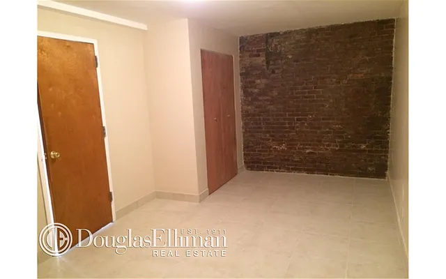 Rented by Douglas Elliman | media 37