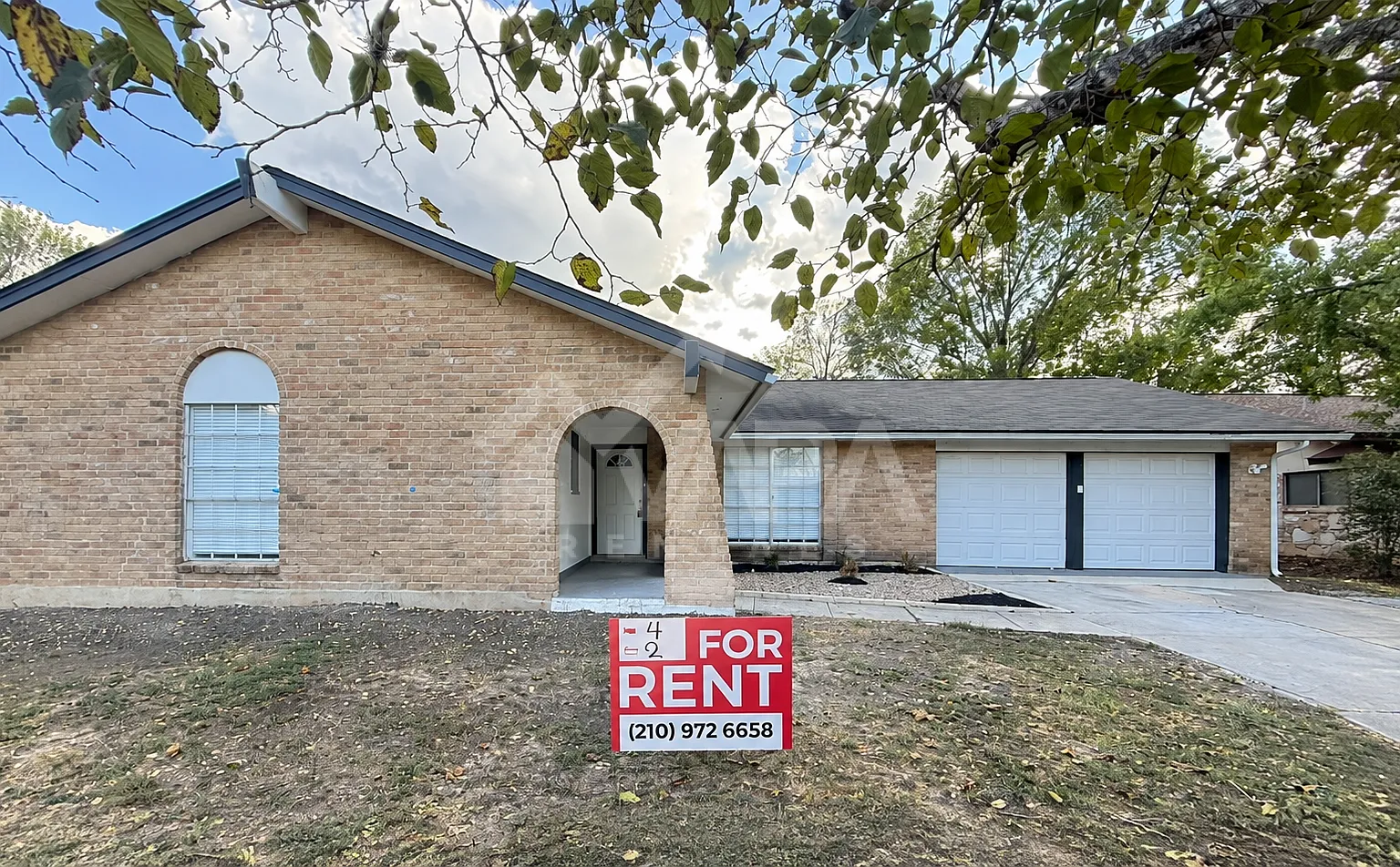 4 bed, 1640 sqft, $2,300 — Photo 1