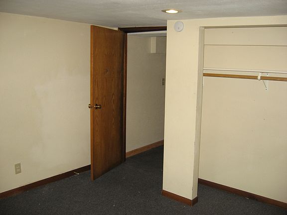 Basement bedroom
