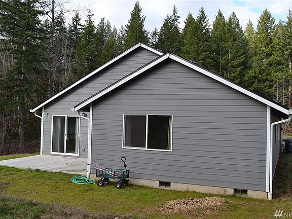 2nd image of 140 E Tall Timber Ln