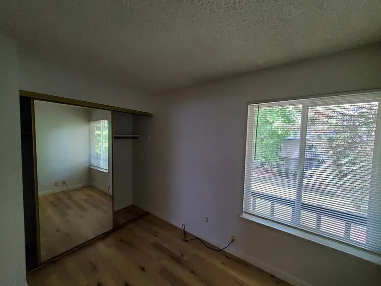 8915 Salmon Falls Dr #C — Photo 17