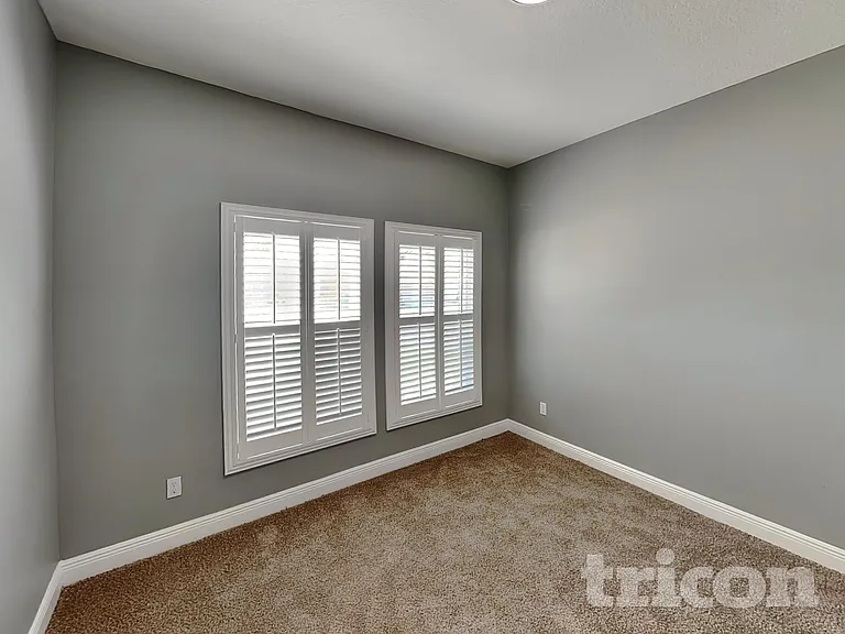 1842 Castleton Dr — Photo 12