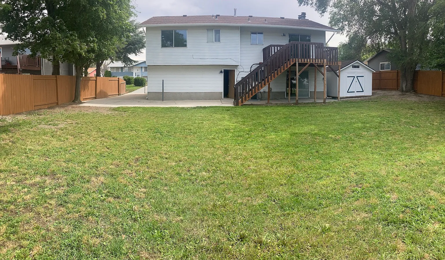 4 bed, 2.5 bath, 1706 sqft, $2,500 — Photo 3