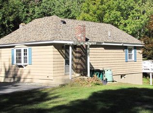 581 Stickney Rd, Fitchburg, MA 01420