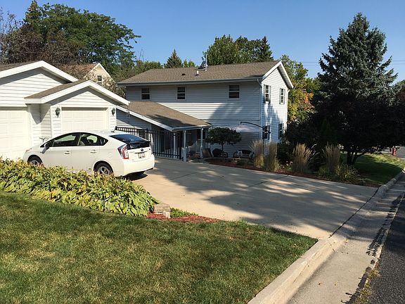 Spacious garage and driveway