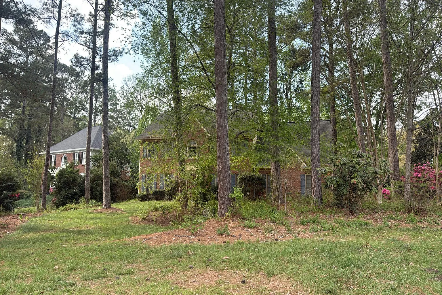 4933 Willow Creek Dr photo 1