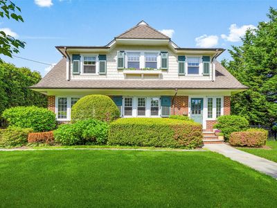 489 Manor Lane, Pelham, NY, 10803