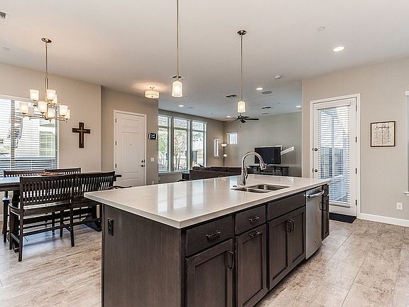 4th image of 20710 W Windsor Blvd