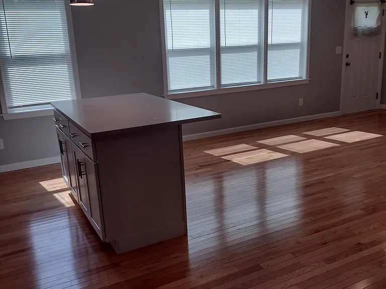 Ruth Anne Dr — Photo 5