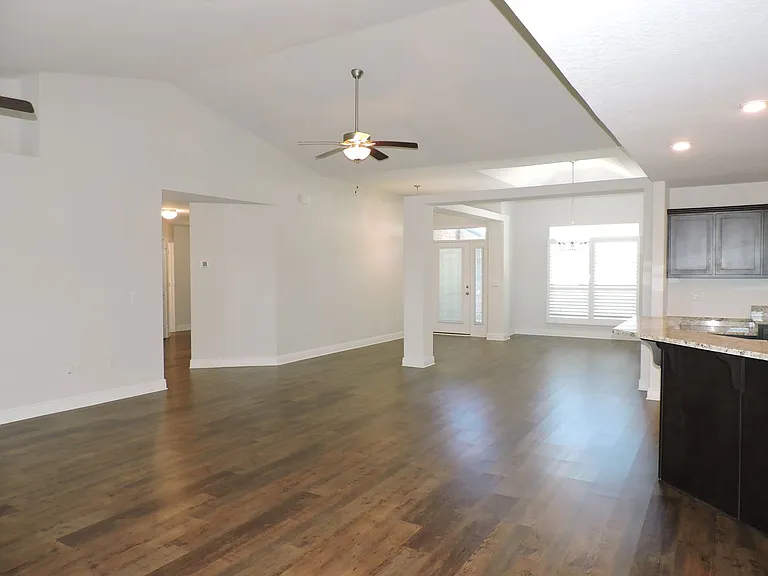 5740 Burr St — Photo 7