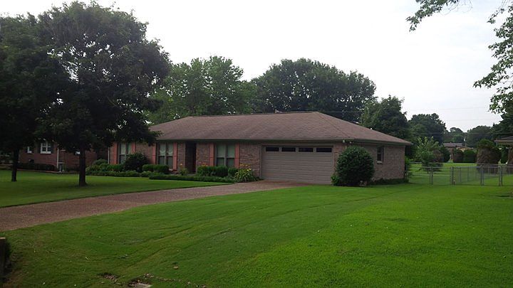 1st image of 206 Mary Lee Dr