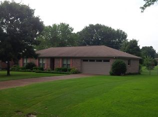 206 Mary Lee Dr, Florence, AL 35634