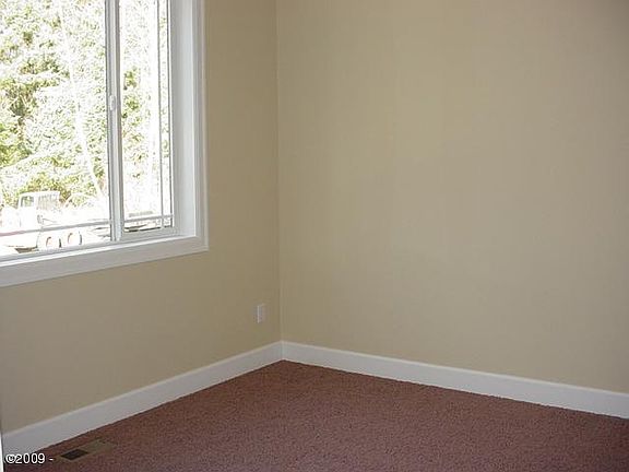 4th image of 5900 NE Voyage Way