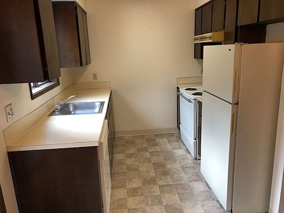 4th image of 2702-2724 SE Belmont St #2708
