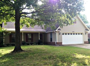 902 Barbara Lynn Dr, Collierville, TN 38017