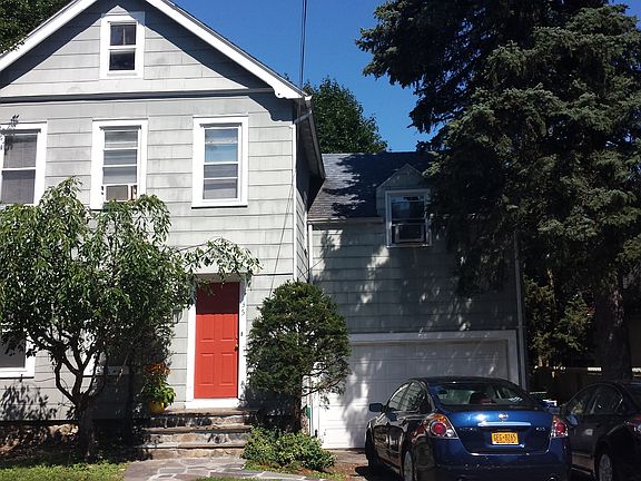 2nd image of 35 Hillcrest Ave