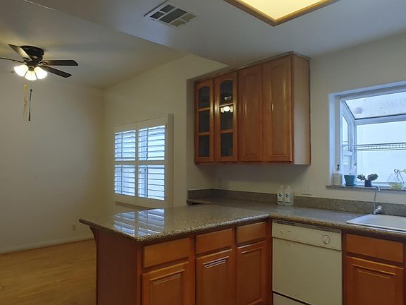 5th image of 77 Sierra Madre Blvd Unit 2