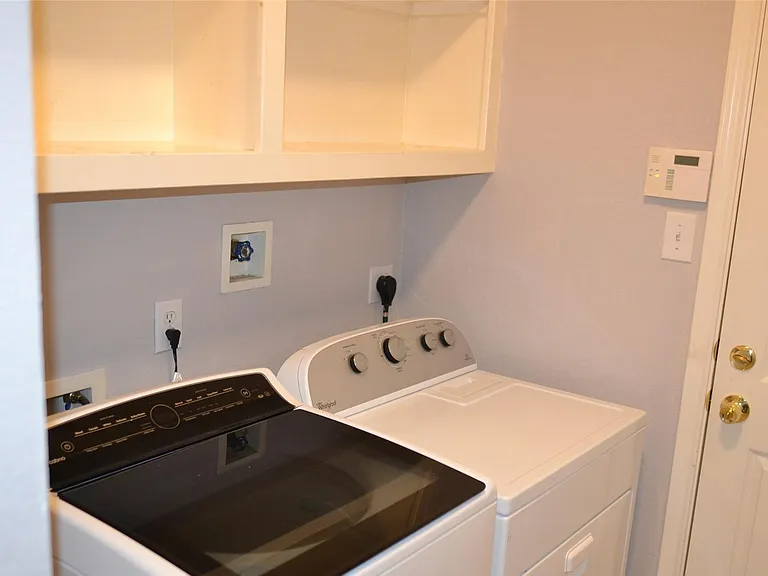 22755 Cascade Springs Dr — Photo 36