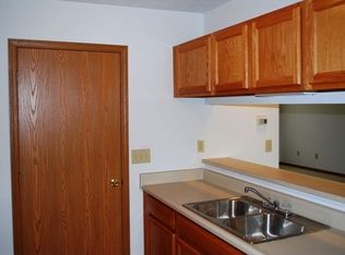 1247 Caravel Dr, Columbus, OH 43207