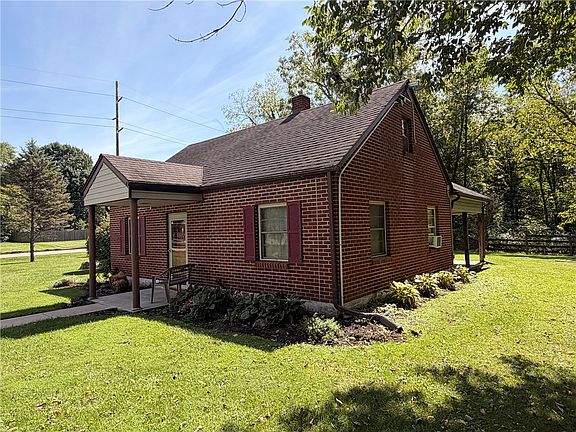 3rd image of 9231 Rooks Rd