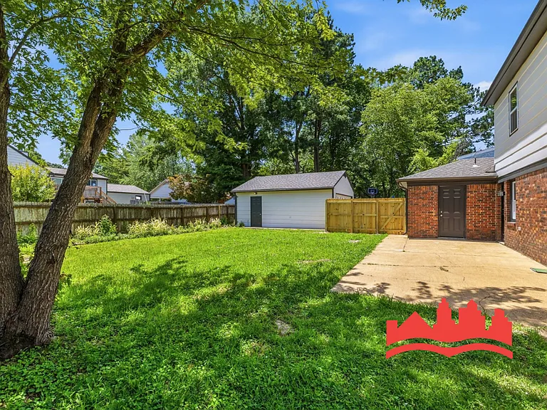 7243 Newling Ln — Photo 32