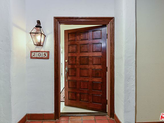 3rd image of 11755 Montana Ave APT 205