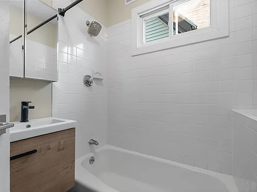 56 Hawthorne St #2 Photo 1