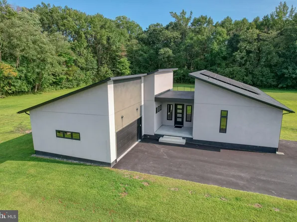 1958 Central Church Rd, Dover, DE 19904