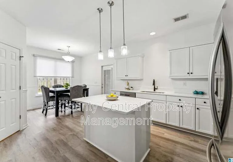 1001 Aronimink Dr — Photo 8