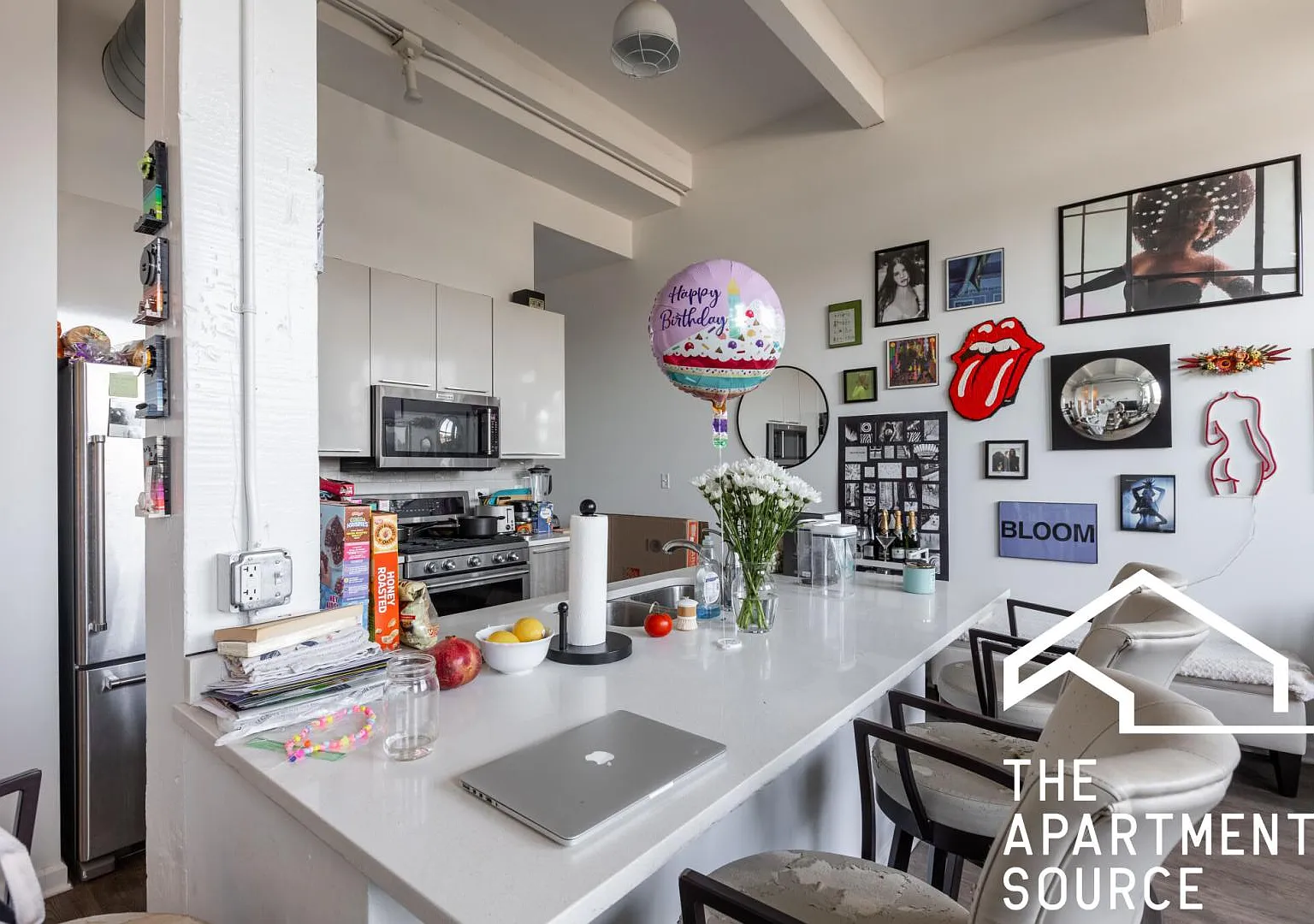 3 bed, 1700 sqft, $3,795 — Photo 1