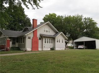 514 N Willow St, Stanberry, MO 64489