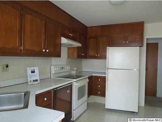 2nd image of 578 Lake Point Drive #B