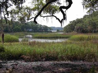 21 Sheridan Rd, Beaufort, SC 29907