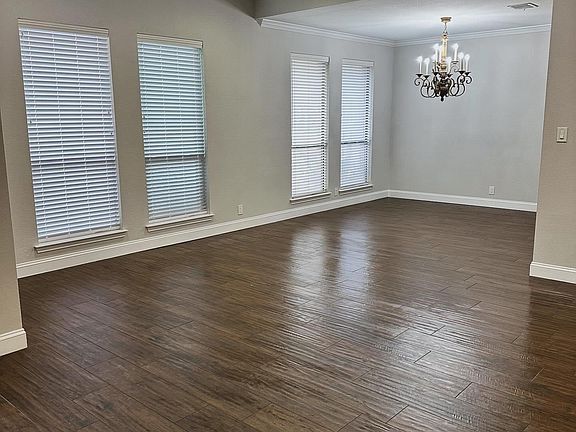4th image of 3404 Northfield Dr