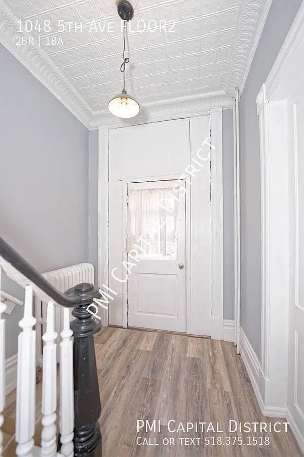 Spacious Modern 2 bed/1 bath Apt with Office/Den and Extra Bonus Room Near Prospect Park, Troy, NY — Photo 2