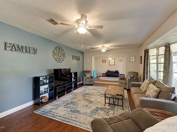 4th image of 5378 Contina Ave