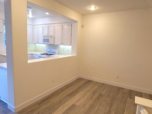 5th image of 6 Plumeria Ln