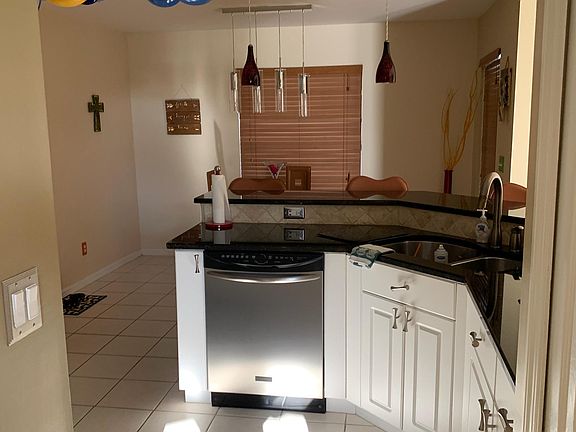 2nd image of 2522 SW 26th Ave