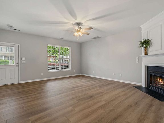 5th image of 8515 Mount Valley Ln
