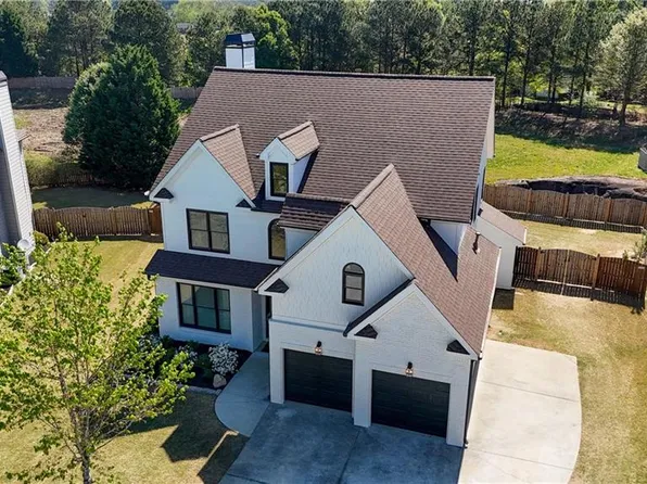 505 Starmist Ct, Loganville, GA 30052