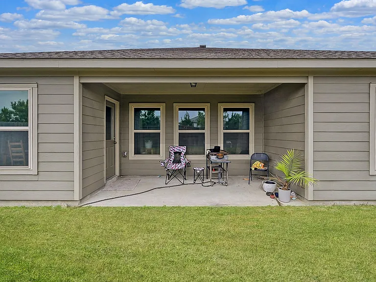 15127 Willow Tree Ln — Photo 31