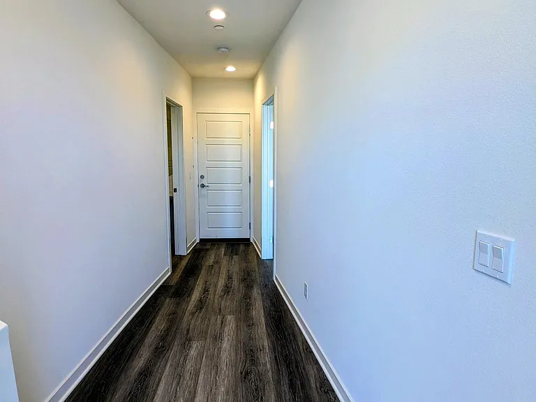 1st floor entrance hallway