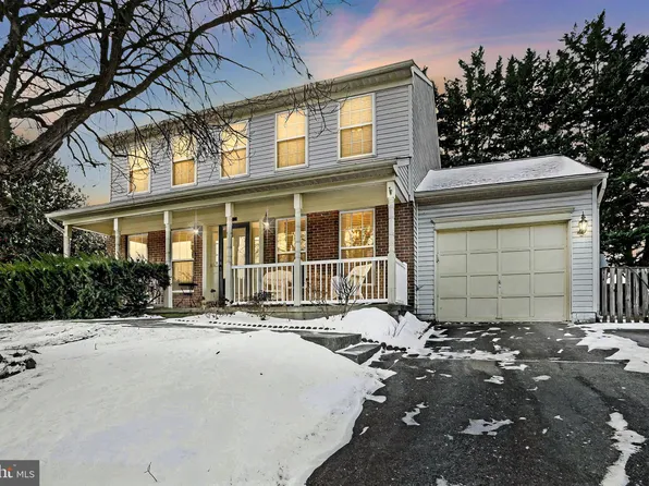 9801 Hickoryhurst Dr, Nottingham, MD 21236
