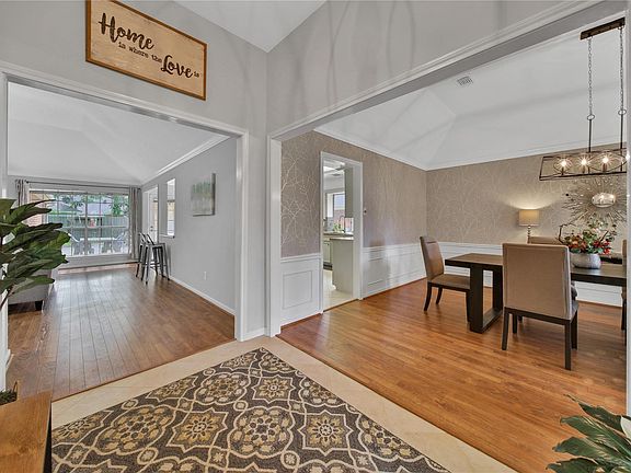 5th image of 3211 Woodland View Dr