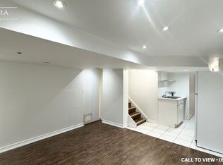 522 Rossellini Dr #2, Mississauga, ON L5W1M4